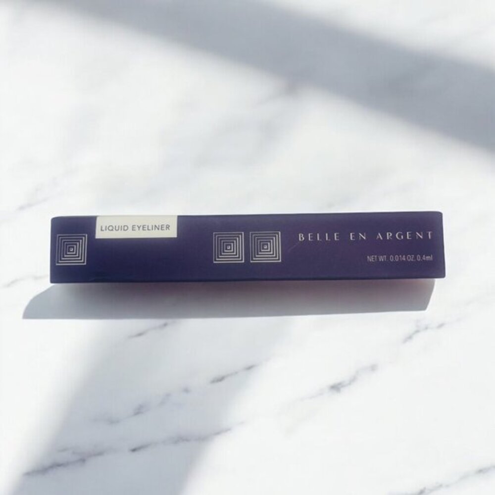 BELLE EN ARGENT Fine Print Liquid Liner – Precision Black Felt Tip